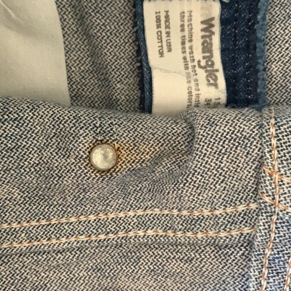 Wrangler X Urban Renewal Denim Shorts - Picture 11 of 11